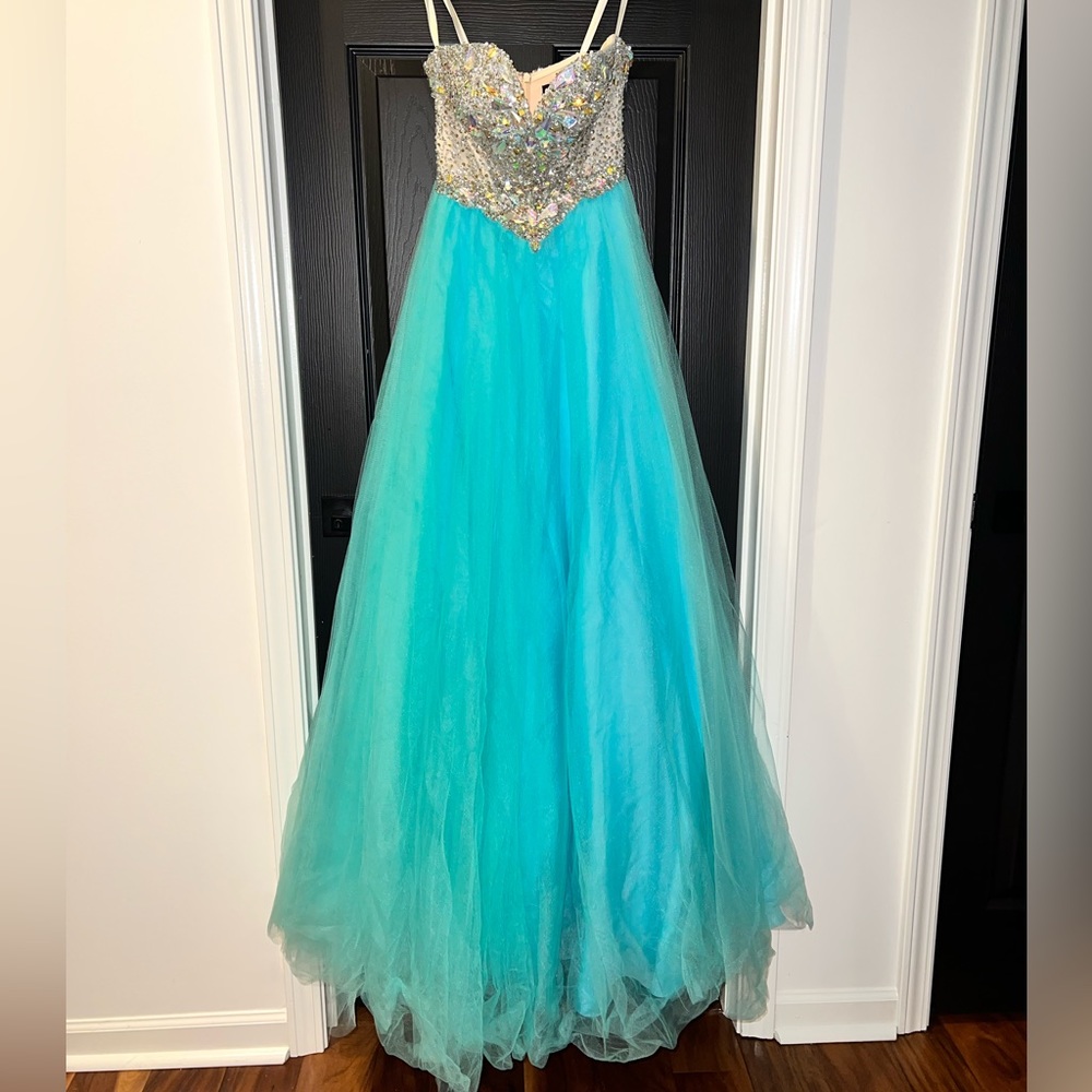 Beautiful Blue Ball Gown Prom Dress